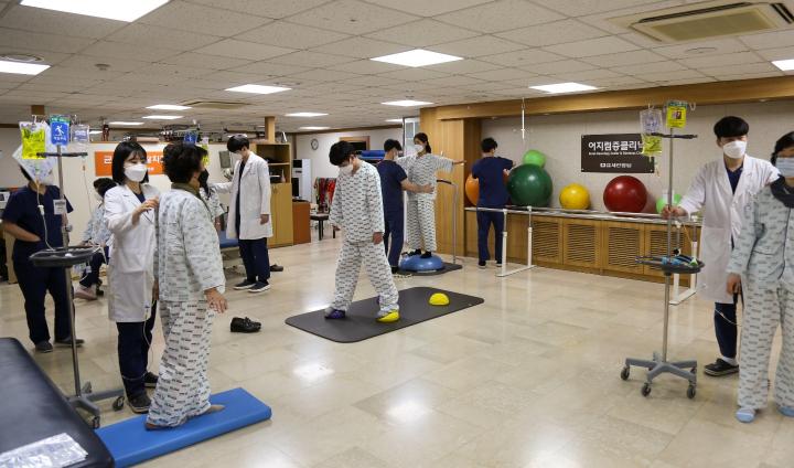 간병인 걱정 없는 노인 재활 병원 2