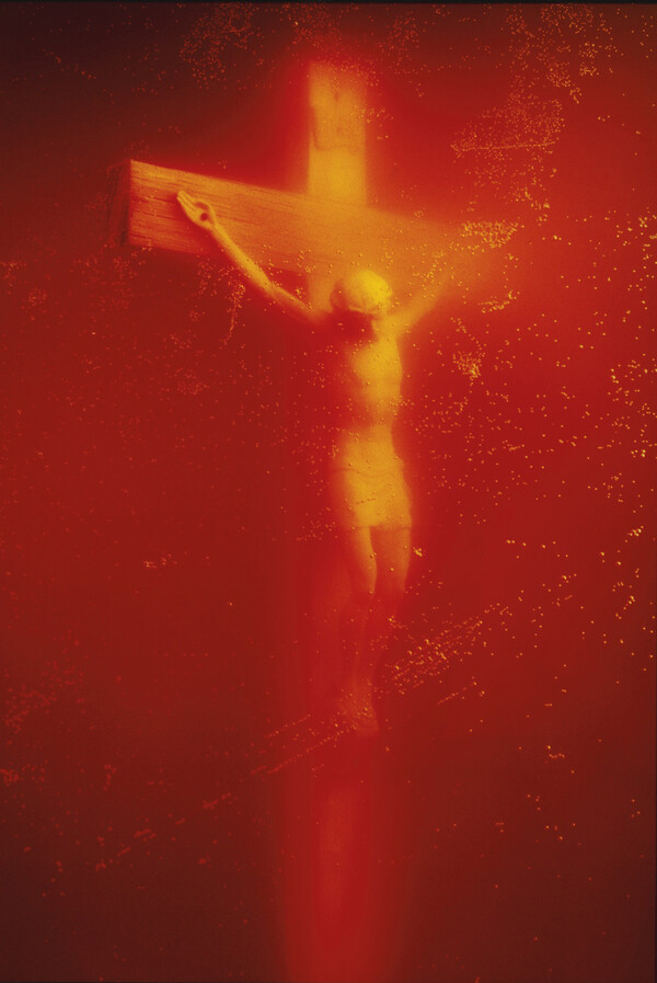 안드레 세라노 ‘오줌 속 예수’ 1987