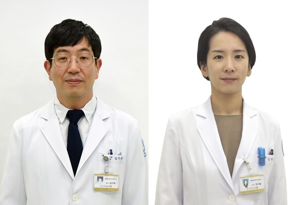 왼쪽부터 김기욱 교수, 김다솔 교수