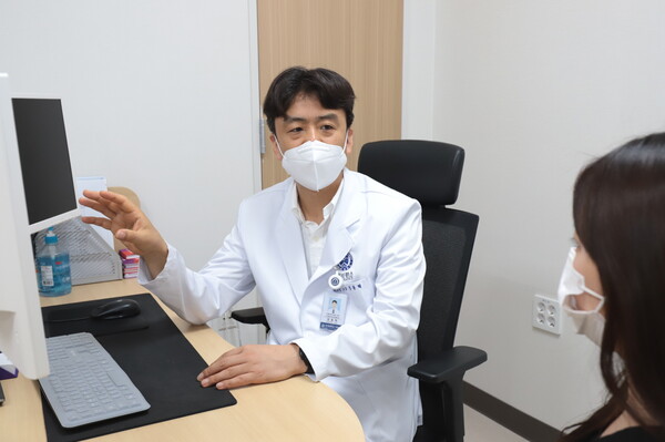 용인세브란스병원은 코로나19 후유증 치료를 위한 롱코비드 클리닉을 개소했다.