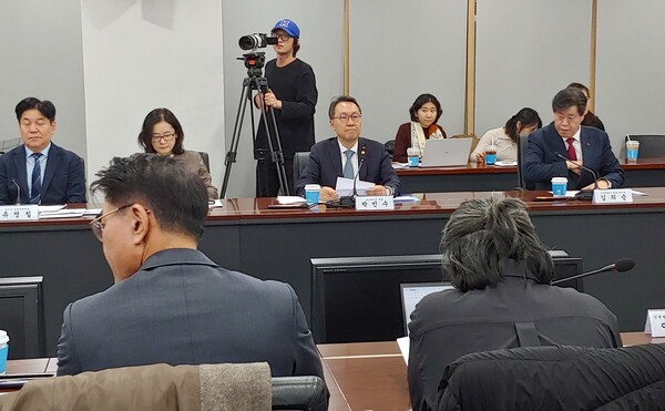 복지부&nbsp;‘지역 및 필수의료 혁신을 위한 수도권 지역 간담회’