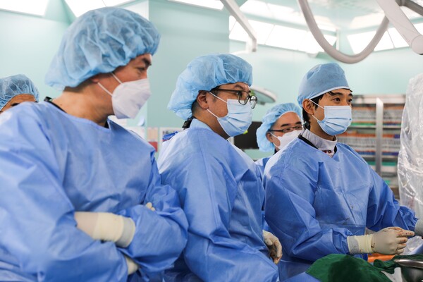 타비 시술 모습