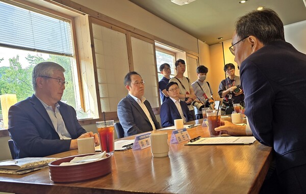 지난 7일 열린 복지부-의료계 '수련협의체 제4차 회의'