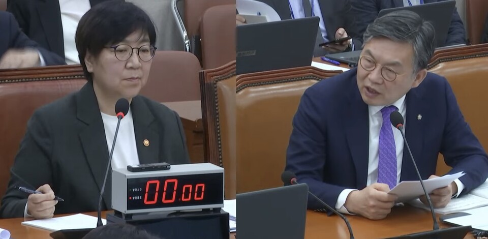 왼쪽부터 정은경 장관, 김윤 의원