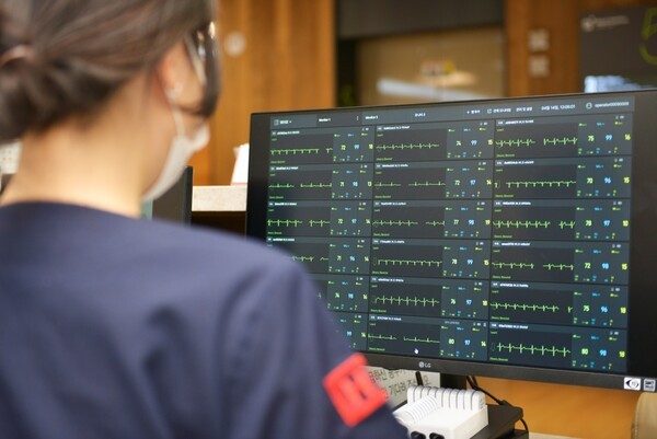 유한양행-휴이노, AI 텔레메트리 솔루션 ‘메모큐’ 상용화